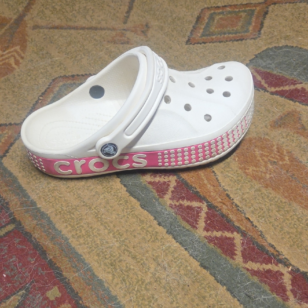 CROCS White Clog with Pink Trim